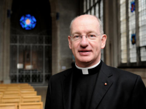 Bishop-Richard-Moth-in-St-George-s-Cathedral-Southwark_medium