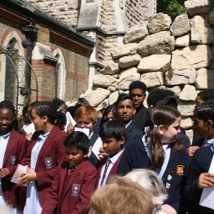 School children ready with bidding prayers