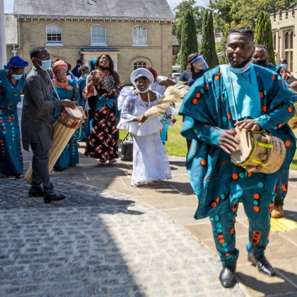 People dancing