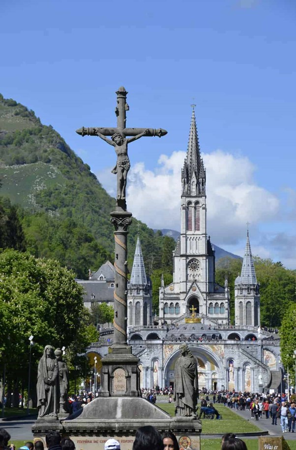 Bishop Alan invites you to this year's Lourdes pilgrimage - Brentwood ...
