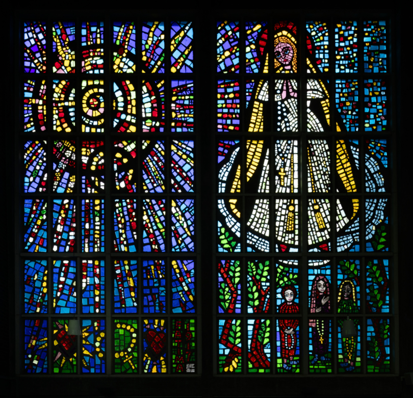 Glass panel depicting Our Lady of Fatima